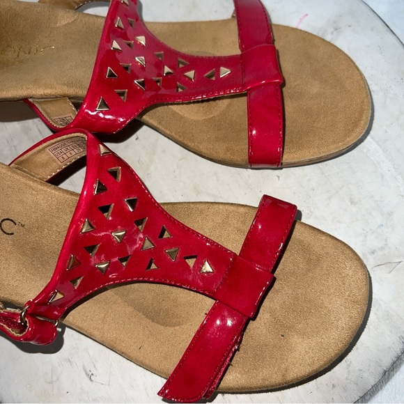Vionic Orthaheel Maggie Wedge Sandals in Raspberry Red Patent Womens Size 8 - Picture 12 of 12